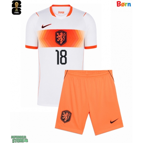Holland Donyell Malen #18 Replika Babytøj Udebanesæt Børn VM 2026 Kortærmet (+ Korte bukser)